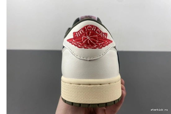 DM7866-200 TRAVIS SP 1  OG RETRO DM7866-200 JORDAN LOW SCOTT  1114